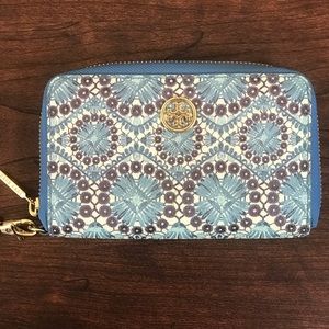 Tory Burch wristlet